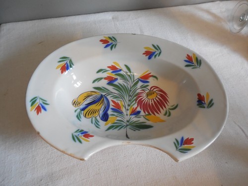 Ancien plat barbe faience - barbe, en